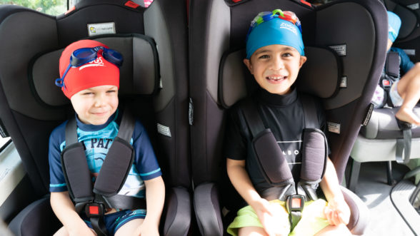 kids in car seat